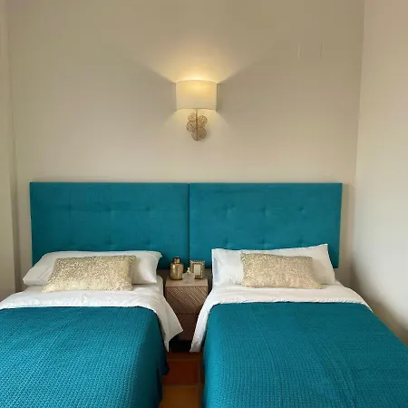 Adosado De Estilo Mediterraneo, Con Jardin Y Vistas Apartment *