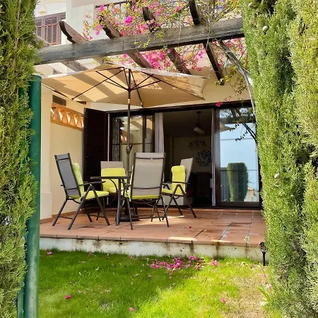 Apartment Adosado De Estilo Mediterraneo, Con Jardin Y Vistas *