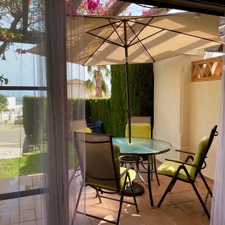 Apartment Adosado De Estilo Mediterraneo, Con Jardin Y Vistas